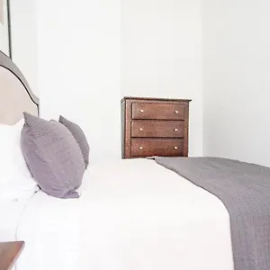Apartment On Upper East Side 30 Day Stays, New York