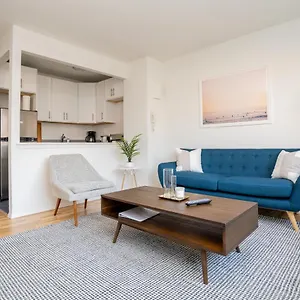 Apartment Midtown South 30 Day, New York