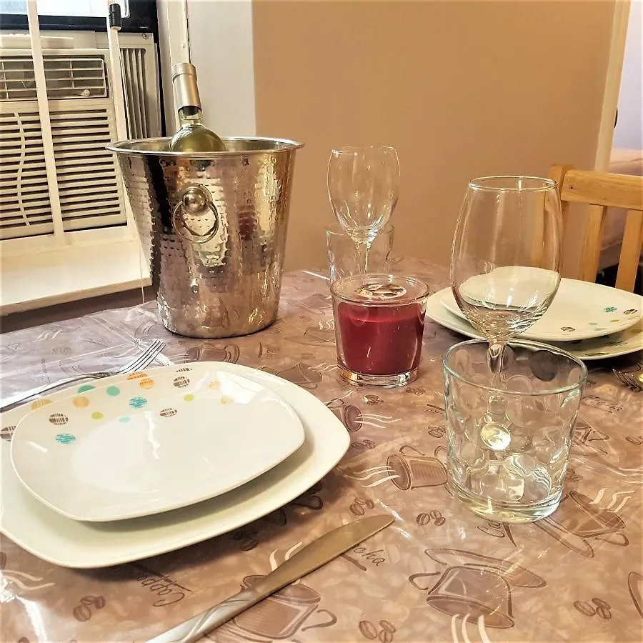 Mia Suite East Village - Free Street Parking + Wifi New York Apartment